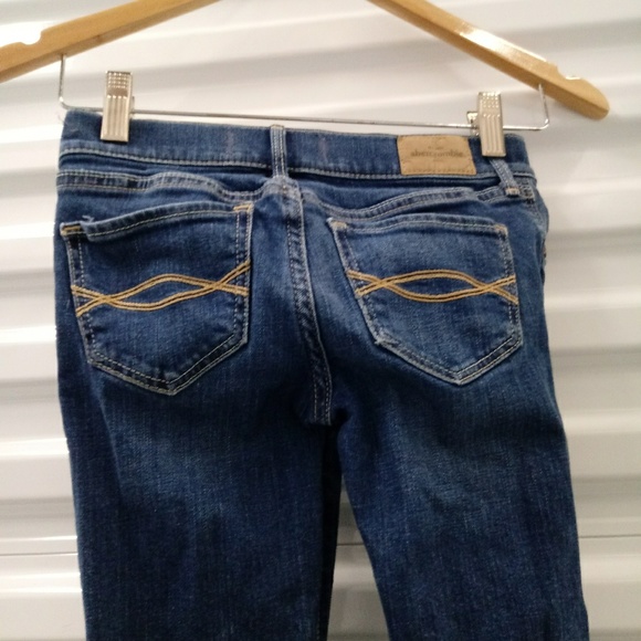Abercrombie Kids Distressed Girls Jeans Size 12 - Picture 4 of 7